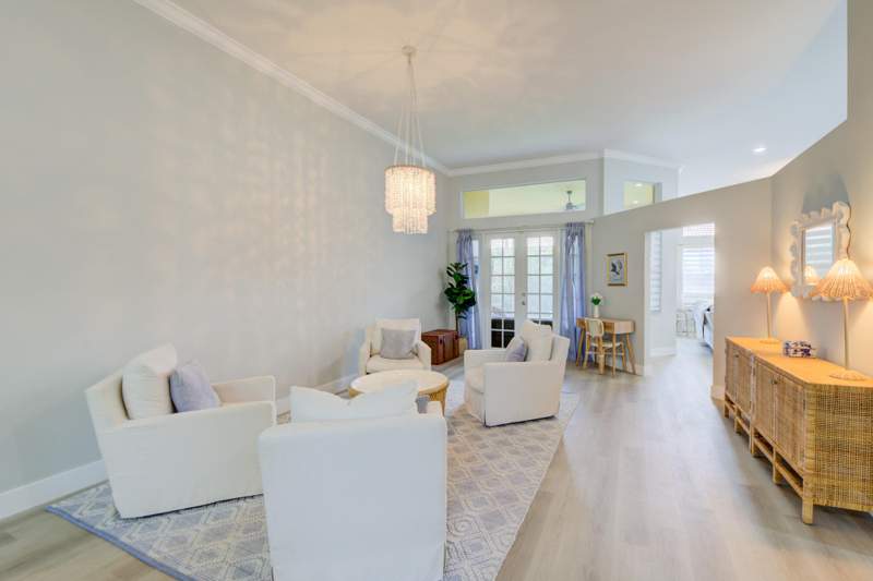 5 bedroom Single Family Residence at 1635 Blue Jay Circle, Sector 2-Parcels 1 2 3 4 5 6 7, Weston — photo 2