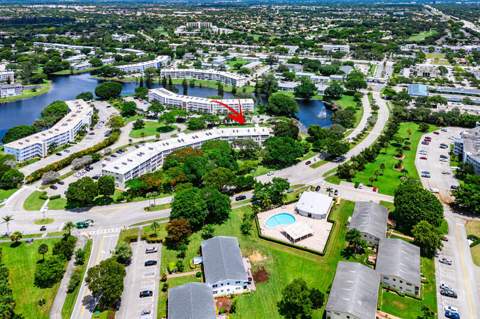 4019 Cambridge A, Deerfield Beach FL - photo 24 of 49