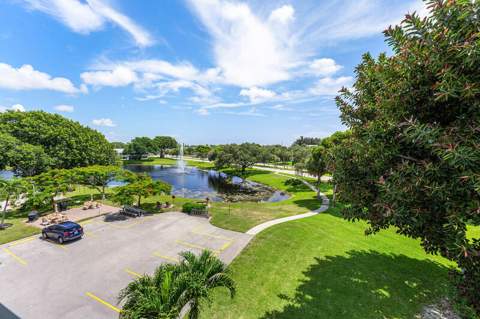 4019 Cambridge A, Deerfield Beach FL - photo 17 of 49