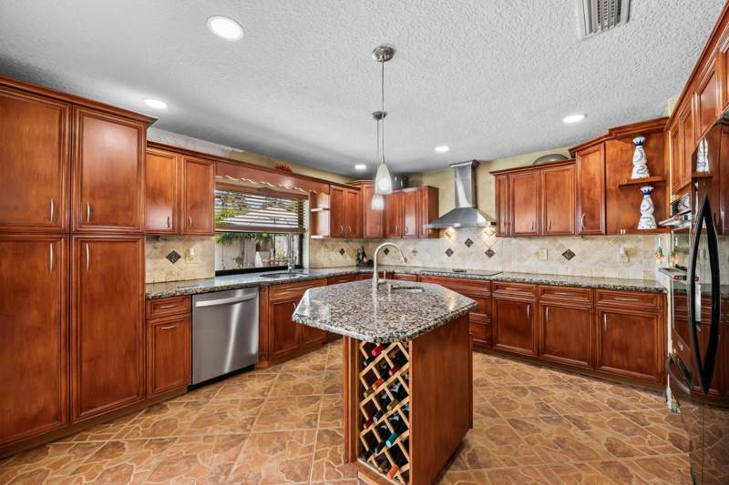 3 bedroom Single Family Residence at 7970 NW 1st Court, Oriole-Margate Sec 4, Margate — photo 4