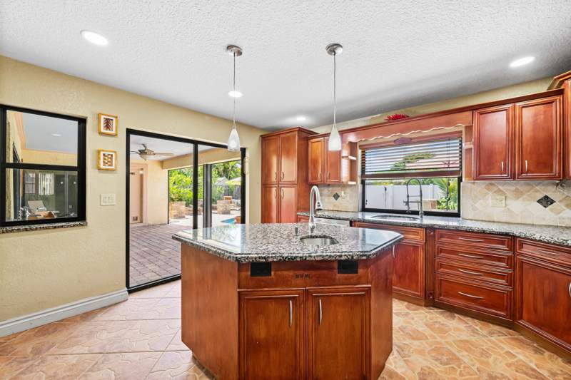 3 bedroom Single Family Residence at 7970 NW 1st Court, Oriole-Margate Sec 4, Margate — photo 3