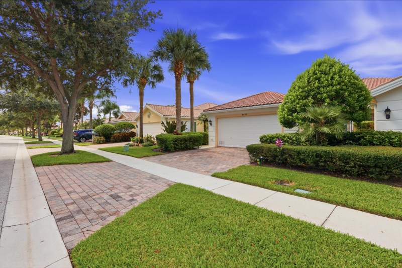 2 bedroom Villa at 8450 Saint Johns Court, Villagewalk Of Wellington 5, Wellington — photo 4