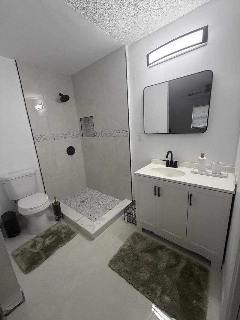 3 bedroom Single Family Residence at 8700 NW 45th Court, City Of Lauderhill Sec 1, Lauderhill — photo 3