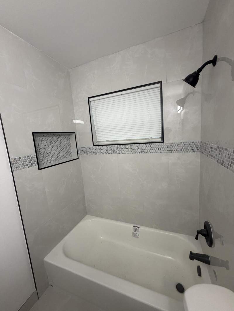 4 bedroom Single Family Residence at 821 SW 62nd Avenue, Kimberly Village Sec One, North Lauderdale — photo 3