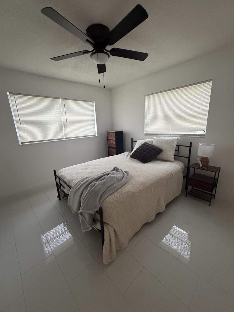 4 bedroom Single Family Residence at 821 SW 62nd Avenue, Kimberly Village Sec One, North Lauderdale — photo 4