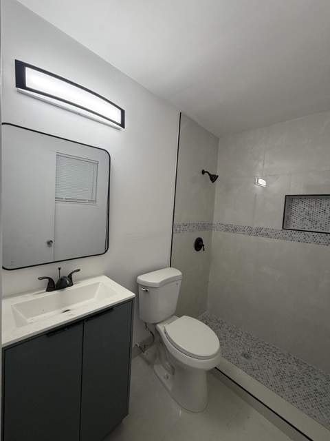 821 SW 62nd Avenue, North Lauderdale FL - photo 9 of 14