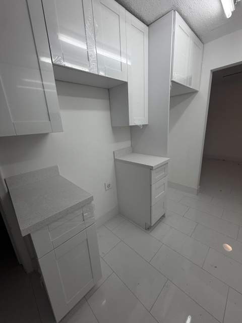 821 SW 62nd Avenue, North Lauderdale FL - photo 11 of 14