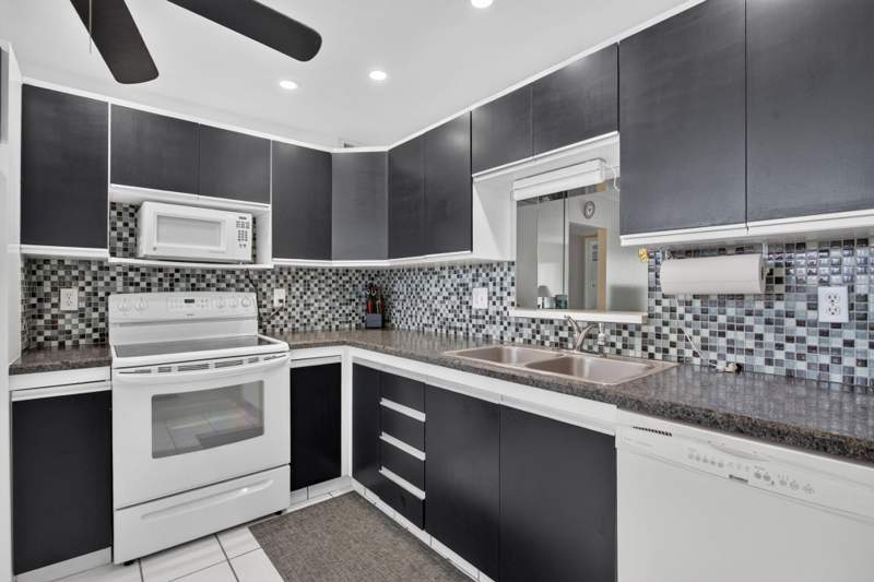 2 bedroom Condominium at 2301 Lucaya Lane #D4, Lucaya Village 1-B Condo, Coconut Creek — photo 3