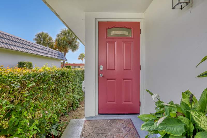 2 bedroom Villa at 2886 Fernley Drive #5, Cresthaven Cond Townhomes Sec 1, West Palm Beach — photo 5