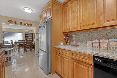 2886 Fernley Drive #5, West Palm Beach FL - photo 17 of 31