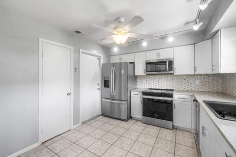 9945 Papaya Tree Trail #B, Boynton Beach FL - photo 11 of 30