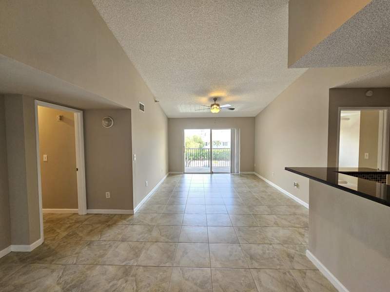 2 bedroom Condominium at 140 Yacht Club Way #305, Yacht Club On The Intracoastal, Hypoluxo — photo 2