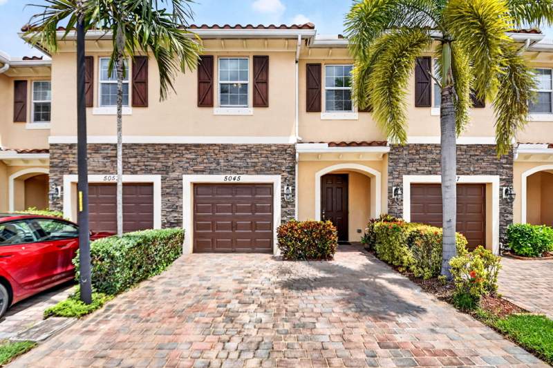4 bedroom Townhouse at 5045 Ellery Terrace, Charleston Commons, West Palm Beach — photo 2