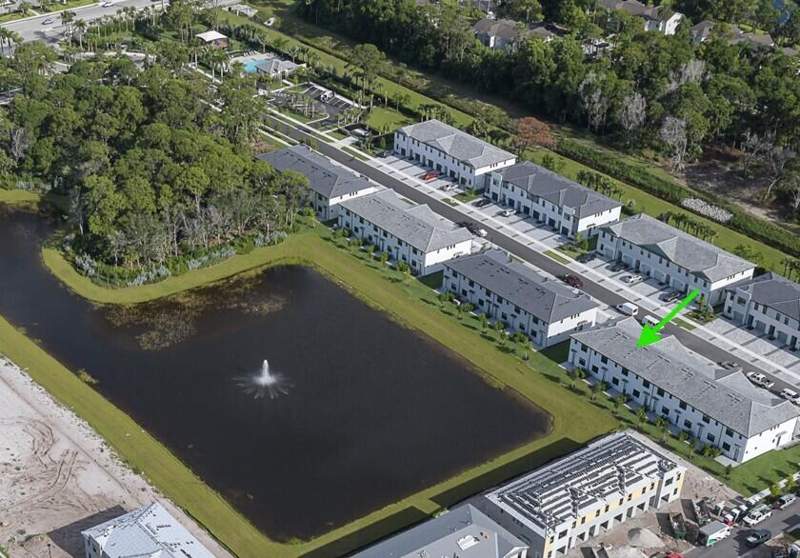 3 bedroom Townhouse at 4226 Efendi Drive #Latitude 57-29, Everton, Lantana — photo 4