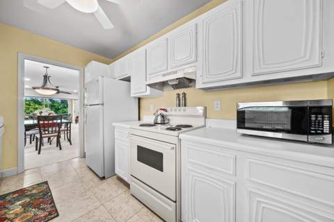 2360 SW 22nd Avenue #402, Delray Beach FL - photo 14 of 23