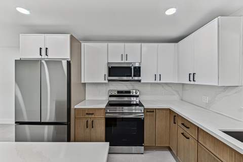 350 NE 42nd Street, Oakland Park FL - photo 14 of 42