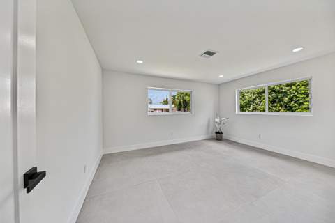 350 NE 42nd Street, Oakland Park FL - photo 22 of 42