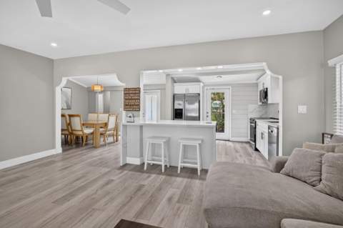 615 NE 13th Avenue, Fort Lauderdale FL - photo 9 of 39