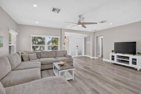 615 NE 13th Avenue, Fort Lauderdale FL - photo 10 of 39