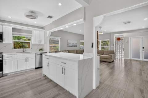 615 NE 13th Avenue, Fort Lauderdale FL - photo 11 of 39