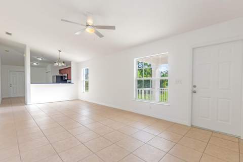 5060 SE Ebbtide Avenue, Stuart FL - photo 6 of 25