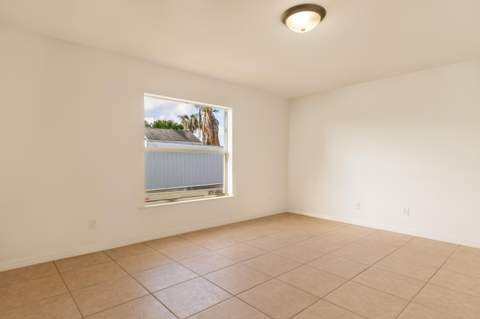 5060 SE Ebbtide Avenue, Stuart FL - photo 12 of 25