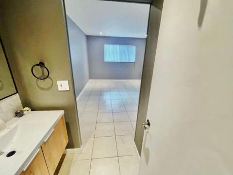 1410 S Federal Highway #205, Lake Worth Beach FL - photo 7 of 11
