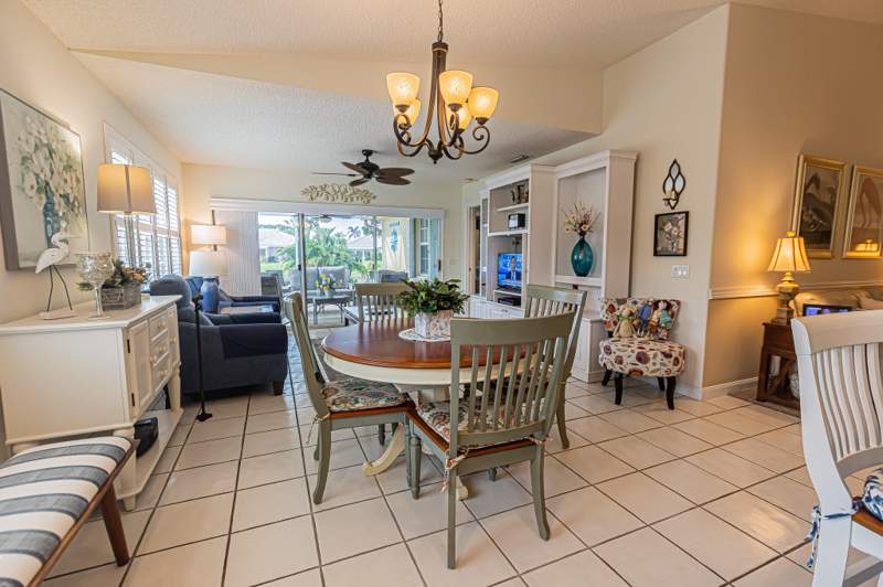2 bedroom Villa at 1276 NW Bentley Circle #B, Lakes At St Lucie West, Port St. Lucie — photo 5