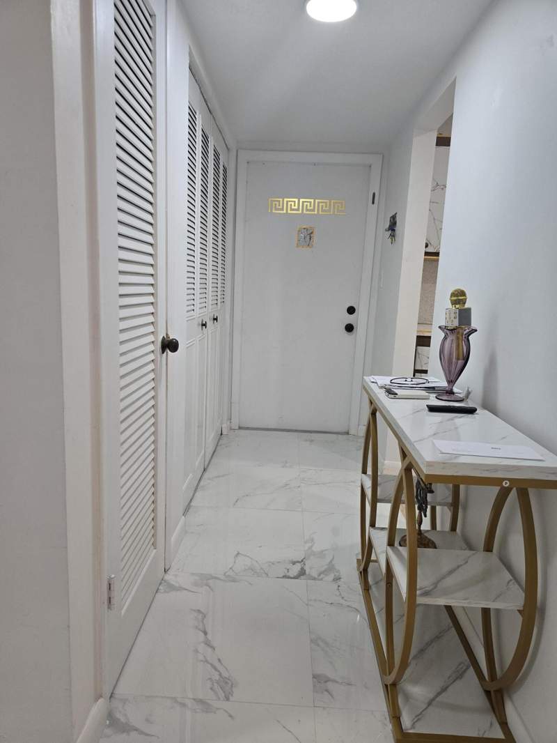 2 bedroom Condominium at 2800 W Sunrise Lakes Drive #312, Sunrise Lakes 5 Condo, Sunrise — photo 5
