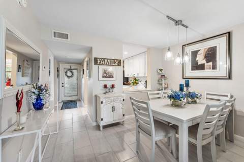 112 Lake Constance Drive, West Palm Beach FL - photo 8 of 20