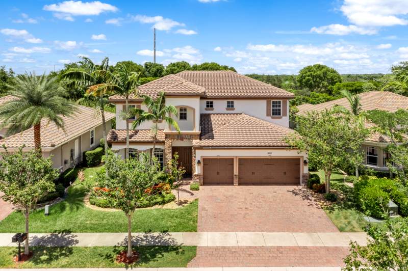 5 bedroom Single Family Residence at 10111 Edgewater Court, MiraLago at Parkland, Parkland — photo 4