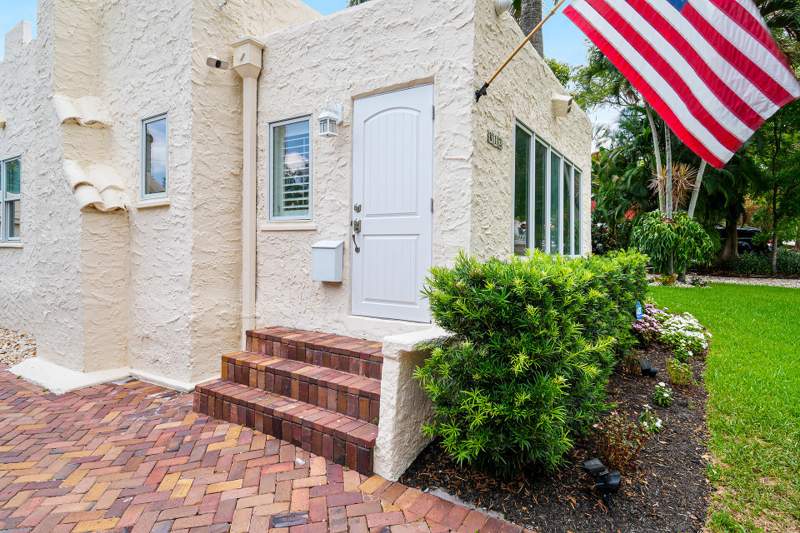 4 bedroom Single Family Residence at 813 Avon Road, Flamingo Park, West Palm Beach — photo 3