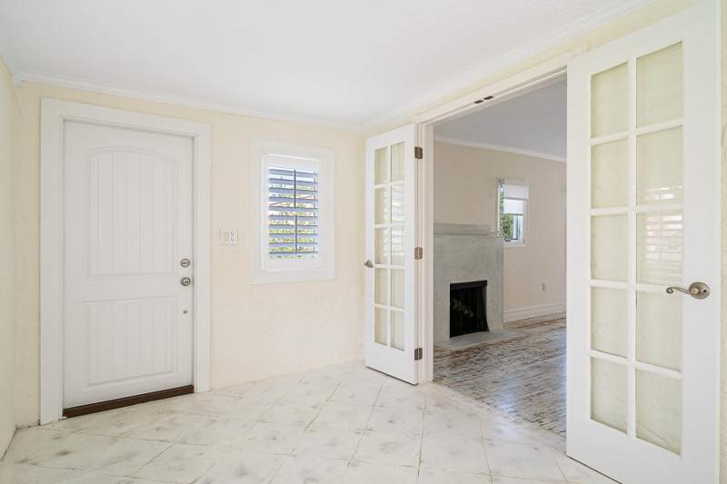 4 bedroom Single Family Residence at 813 Avon Road, Flamingo Park, West Palm Beach — photo 4