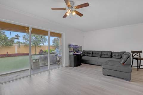 3070 Waddell Avenue, West Palm Beach FL - photo 10 of 41