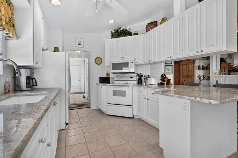 2 bedroom Villa at 3483 SE Cormorant Place, Double Tree, Hobe Sound — photo 3
