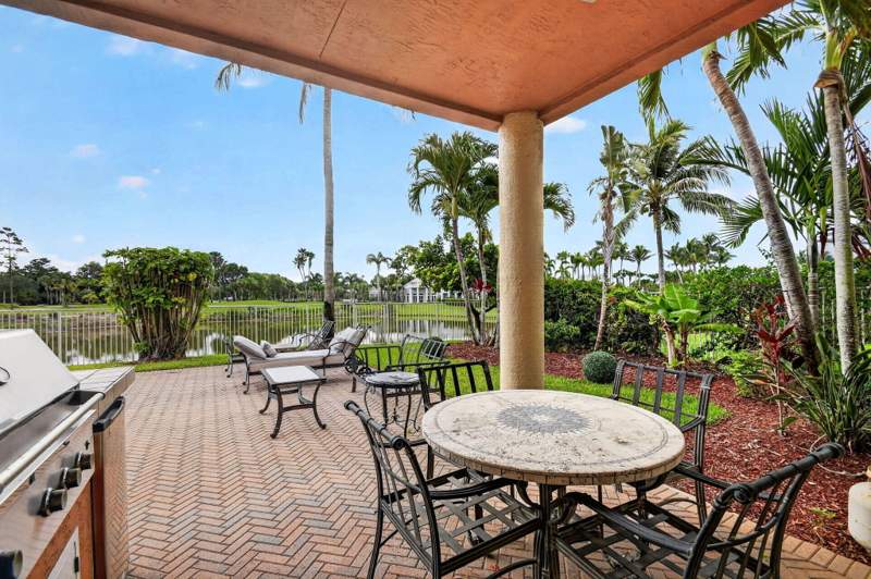 5 bedroom Single Family Residence at 2279 Ridgewood Circle, Madison Green 1 Pars F And J, Royal Palm Beach — photo 5
