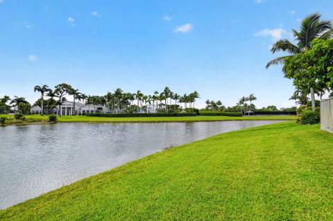 2279 Ridgewood Circle, Royal Palm Beach FL - photo 16 of 150