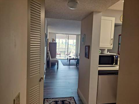 6795 Huntington Lane #405, Delray Beach FL - photo 13 of 41