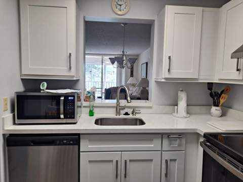 6795 Huntington Lane #405, Delray Beach FL - photo 6 of 41