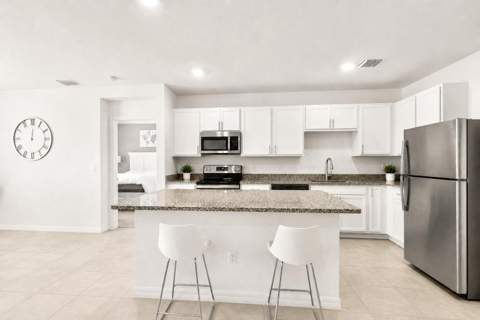 5162 Armina Place, Fort Pierce FL - photo 8 of 33