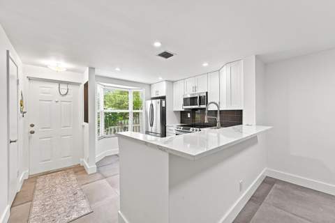 2627 NE 15th Street, Pompano Beach FL - photo 7 of 39
