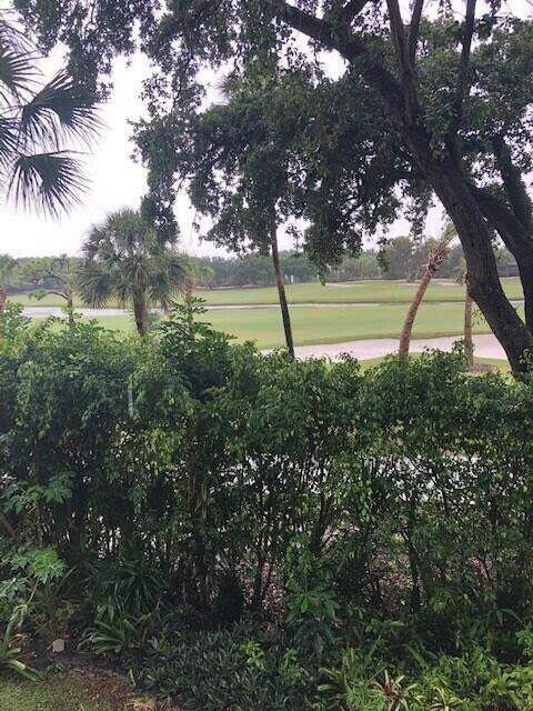 2 bedroom Condominium at 2811 Village Boulevard #202, Whitehall Village, West Palm Beach — photo 4