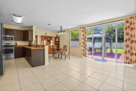 9670 Wolcott Place, Wellington FL - photo 11 of 51