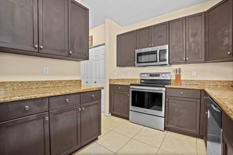 9670 Wolcott Place, Wellington FL - photo 13 of 51