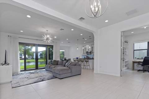 11824 SW 13th Court, Pembroke Pines FL - photo 10 of 53