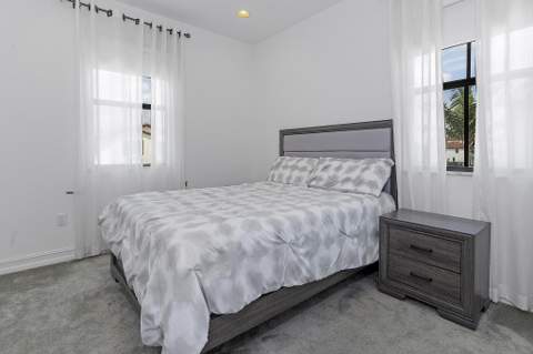 11824 SW 13th Court, Pembroke Pines FL - photo 24 of 53