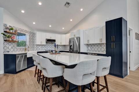 1711 W Oak Knoll Circle, Davie FL - photo 7 of 43