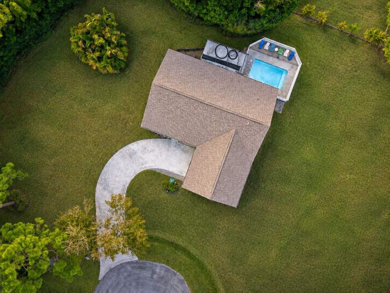 3 bedroom Single Family Residence at 8690 Shadylake Lane, Timberlake Estates, Fort Pierce — photo 3