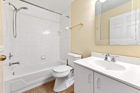 6205 Lansdowne Circle, Boynton Beach FL - photo 19 of 54