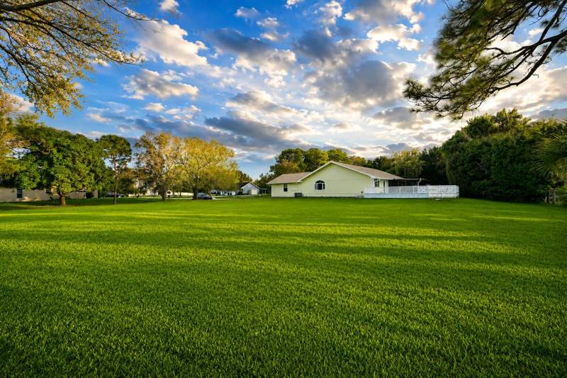 3 bedroom Single Family Residence at 8690 Shadylake Lane, Timberlake Estates, Fort Pierce — photo 4